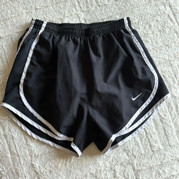 Nike dri-fit black lined running workout shorts. Size X-Small - Picture 1 of 4